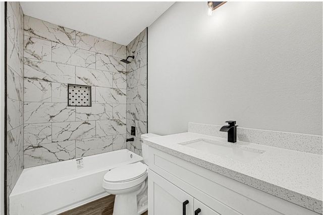 6024 Jackson Ln, Texas City, TX 77591