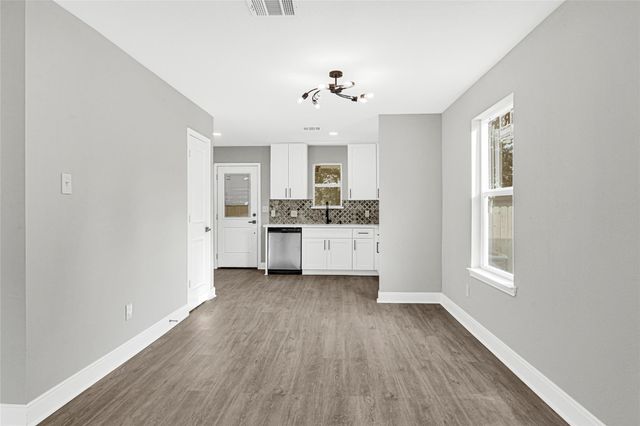 6024 Jackson Ln, Texas City, TX 77591