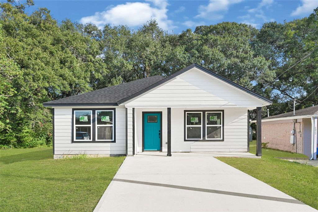 6024 Jackson Ln, Texas City, TX 77591