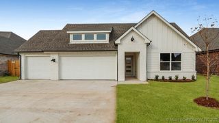 10025 E 131st Place S, Bixby, OK 74014