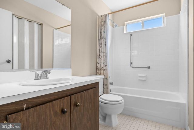 1 WESTMINSTER DR S, Southampton Twp, NJ 08088