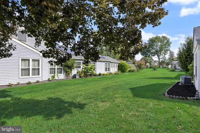 1 WESTMINSTER DR S, Southampton Twp, NJ 08088