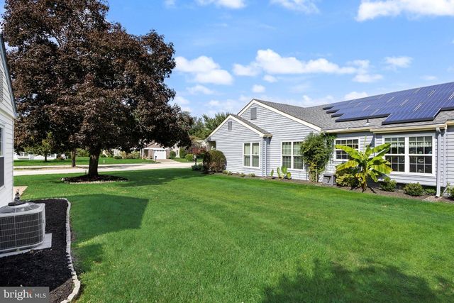 1 WESTMINSTER DR S, Southampton Twp, NJ 08088