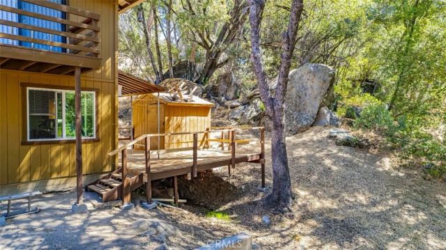 38601 Bon Veu Circle, Oakhurst, CA 93644