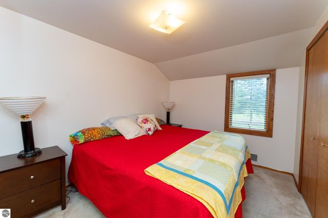 1735 Scully Road, Mt Pleasant, MI 48858