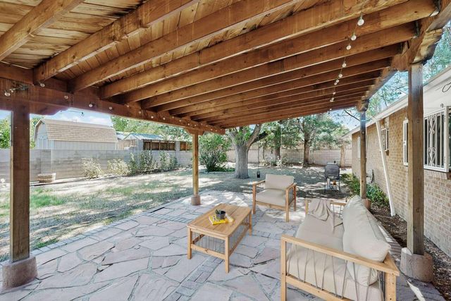 7029 VERANDA Road NE, Albuquerque, NM 87110