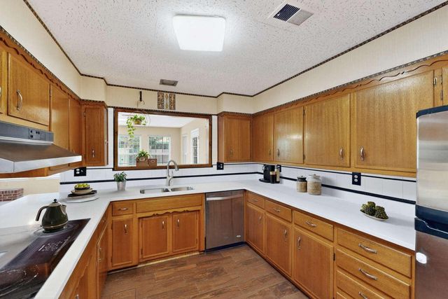 7029 VERANDA Road NE, Albuquerque, NM 87110