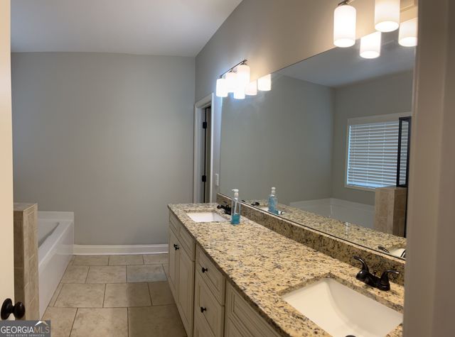 5730 Rivermoore Drive, Braselton, GA 30517