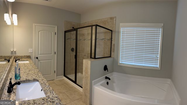 5730 Rivermoore Drive, Braselton, GA 30517