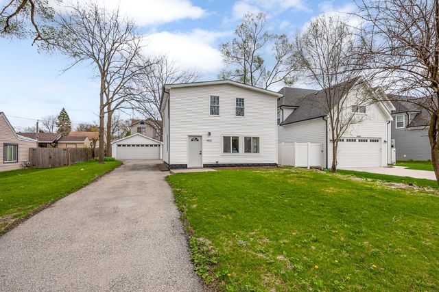 1N335 Purnell Street, Carol Stream, IL 60188