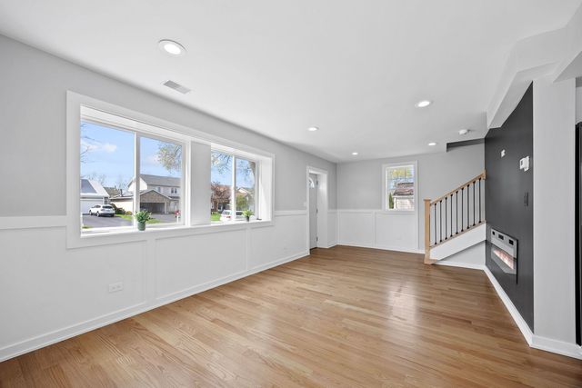 1N335 Purnell Street, Carol Stream, IL 60188