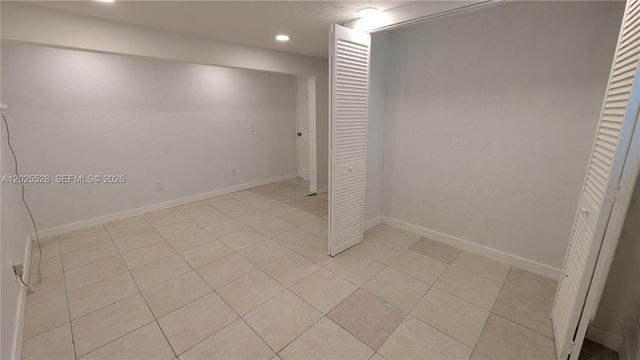 708 NE 4th St 1, Hallandale Beach, FL 33009
