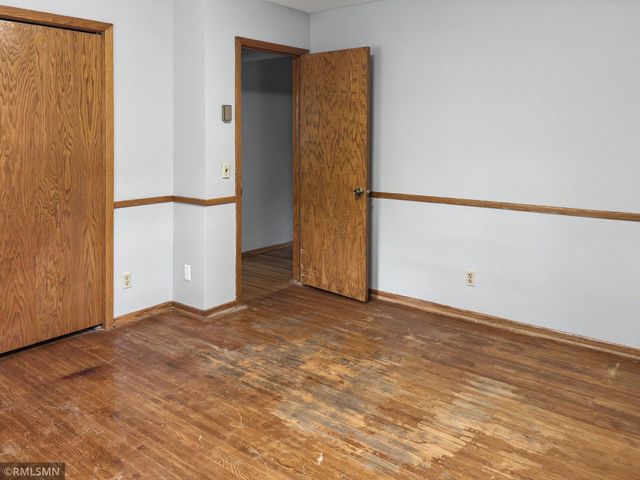 6213 Chowen Avenue N, Brooklyn Center, MN 55429