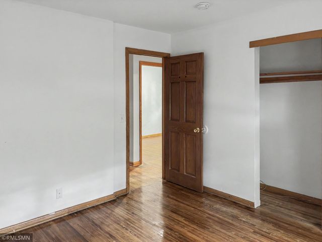 6213 Chowen Avenue N, Brooklyn Center, MN 55429