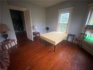 504 W Webb Avenue, Burlington, NC 27217