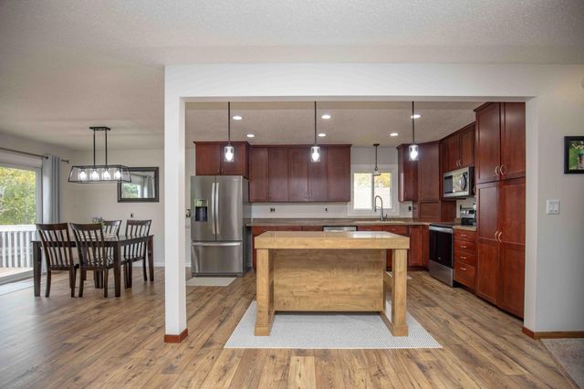 21 Birch Lane S, Fargo, ND 58103