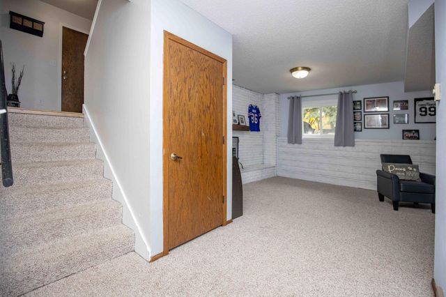 21 Birch Lane S, Fargo, ND 58103