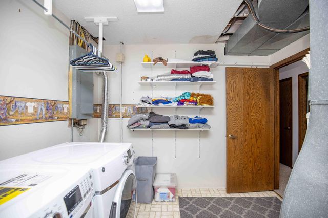 21 Birch Lane S, Fargo, ND 58103