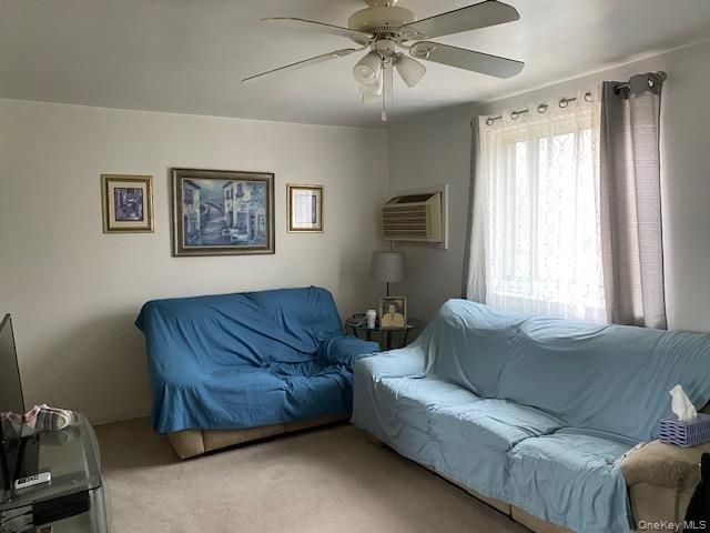 254-25 75th Avenue 2nd fl, Glen Oaks, NY 11004