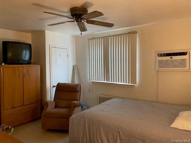 254-25 75th Avenue 2nd fl, Glen Oaks, NY 11004