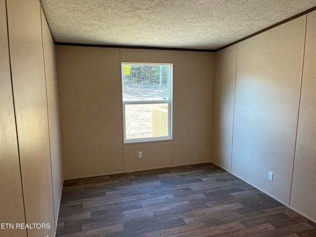 1415 Daysville Rd, Rockwood, TN 37854