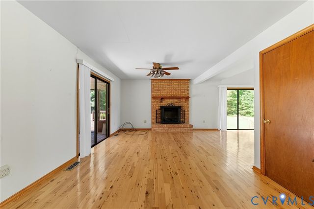 3425 Lindberg Ct, Disputanta, VA 23842