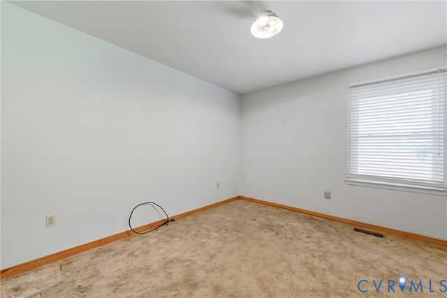 3425 Lindberg Ct, Disputanta, VA 23842