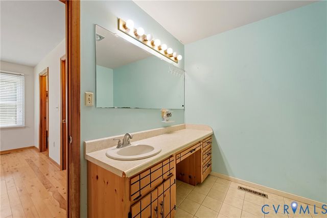 3425 Lindberg Ct, Disputanta, VA 23842
