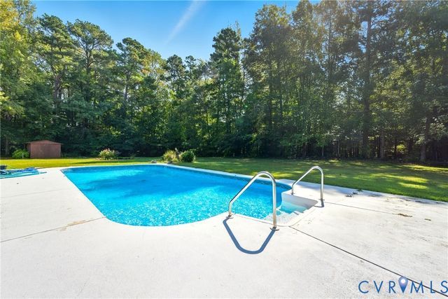 3425 Lindberg Ct, Disputanta, VA 23842