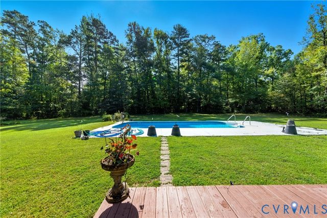 3425 Lindberg Ct, Disputanta, VA 23842
