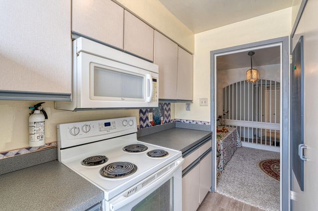 1601 Pennsylvania Street NE P4, Albuquerque, NM 87110