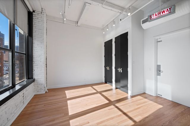 900 W JACKSON Boulevard 3W, Chicago, IL 60607