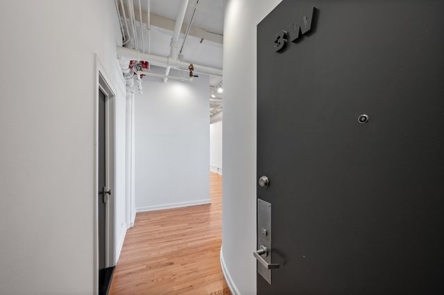 900 W JACKSON Boulevard 3W, Chicago, IL 60607