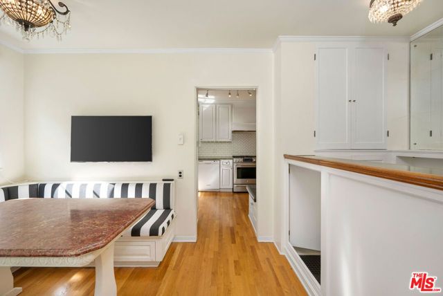 2120 Outpost Drive, Los Angeles, CA 90068