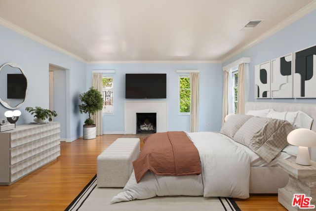 2120 Outpost Drive, Los Angeles, CA 90068