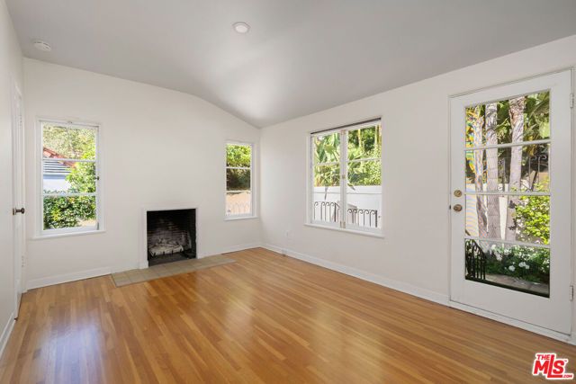 2120 Outpost Drive, Los Angeles, CA 90068