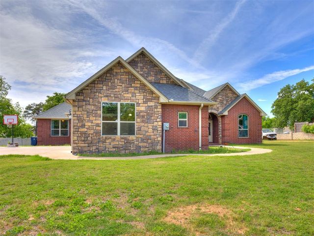 1209 N Berry Street, Oklahoma City, OK 73127