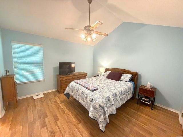 4 Red Oak Place, Maumelle, AR 72113