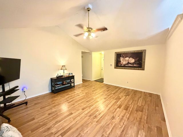 4 Red Oak Place, Maumelle, AR 72113