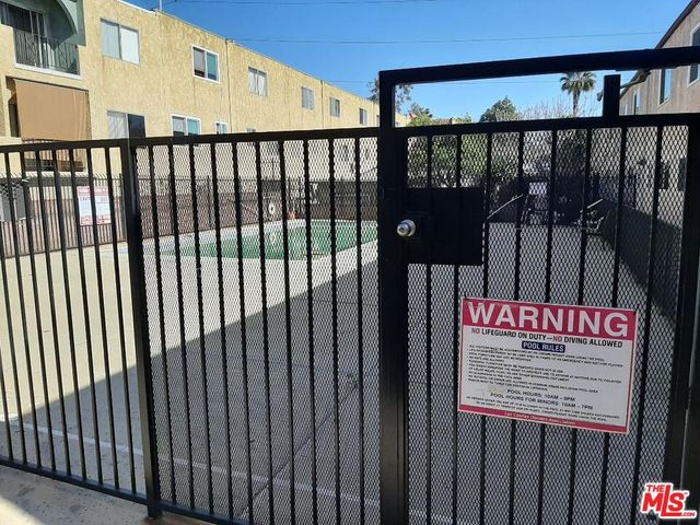719 N Eucalyptus Avenue 6C, Inglewood, CA 90302