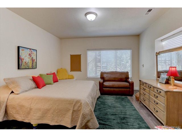 9557 W Plymouth Ave, Littleton, CO 80128