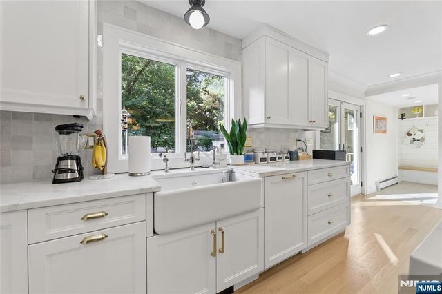 584 Sylvan Place, Haworth, NJ 07641