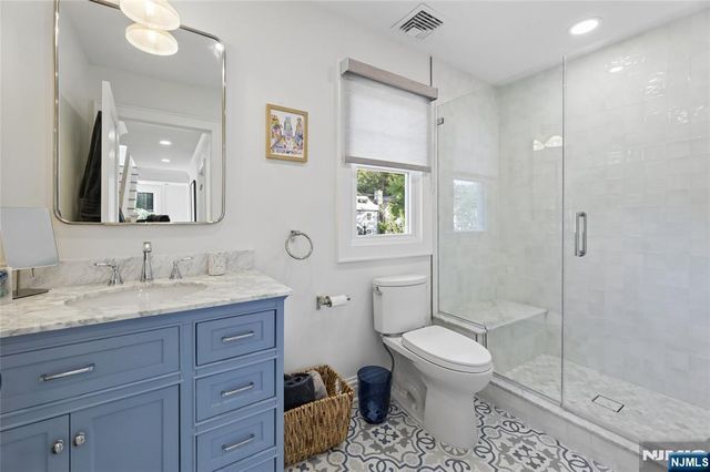 584 Sylvan Place, Haworth, NJ 07641