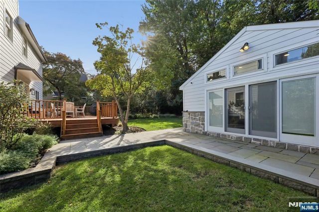 584 Sylvan Place, Haworth, NJ 07641