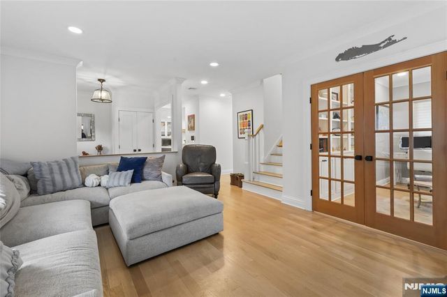 584 Sylvan Place, Haworth, NJ 07641