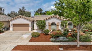 3020 W Ceres Avenue, Visalia, CA 93291