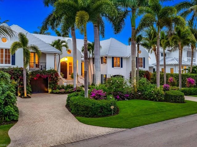 1750 4th ST S, Naples, FL 34102