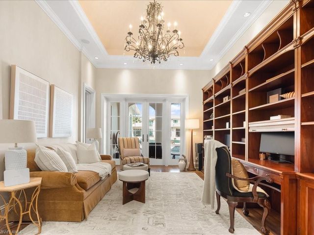 1750 4th ST S, Naples, FL 34102