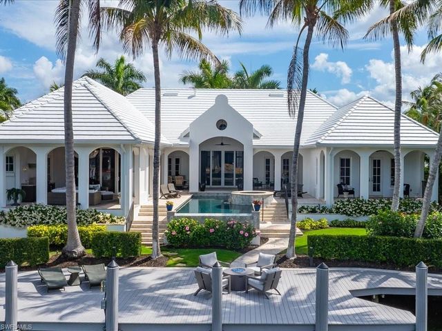 1750 4th ST S, Naples, FL 34102