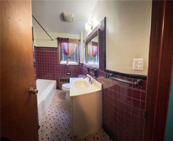 40 Standish Avenue, Providence, RI 02908